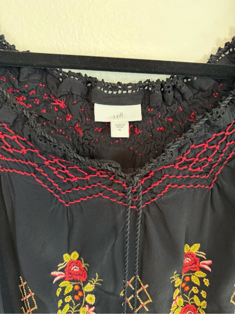 J.Jill Blouse Black Embroidered Peasant Top Size XLarge Bohemian Romantic - Picture 4 of 10